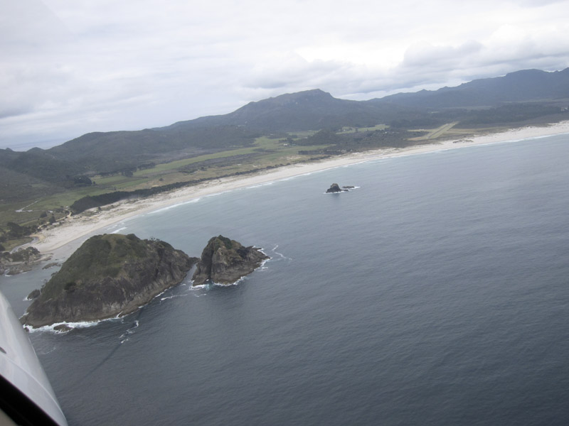 029.Turning Final for Rwy 28 at Great Barrier Island Airport (NZGB)